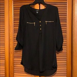 Women’s dress shirt